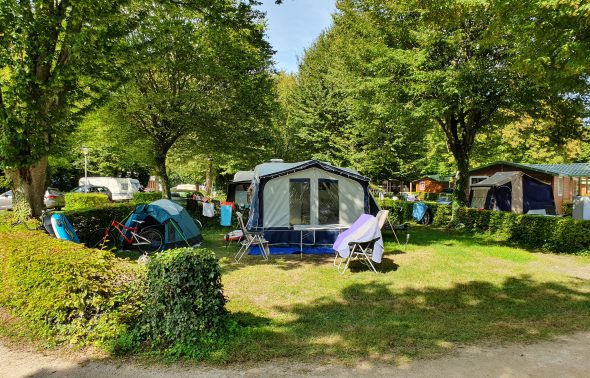 Seite des Campingplatzes